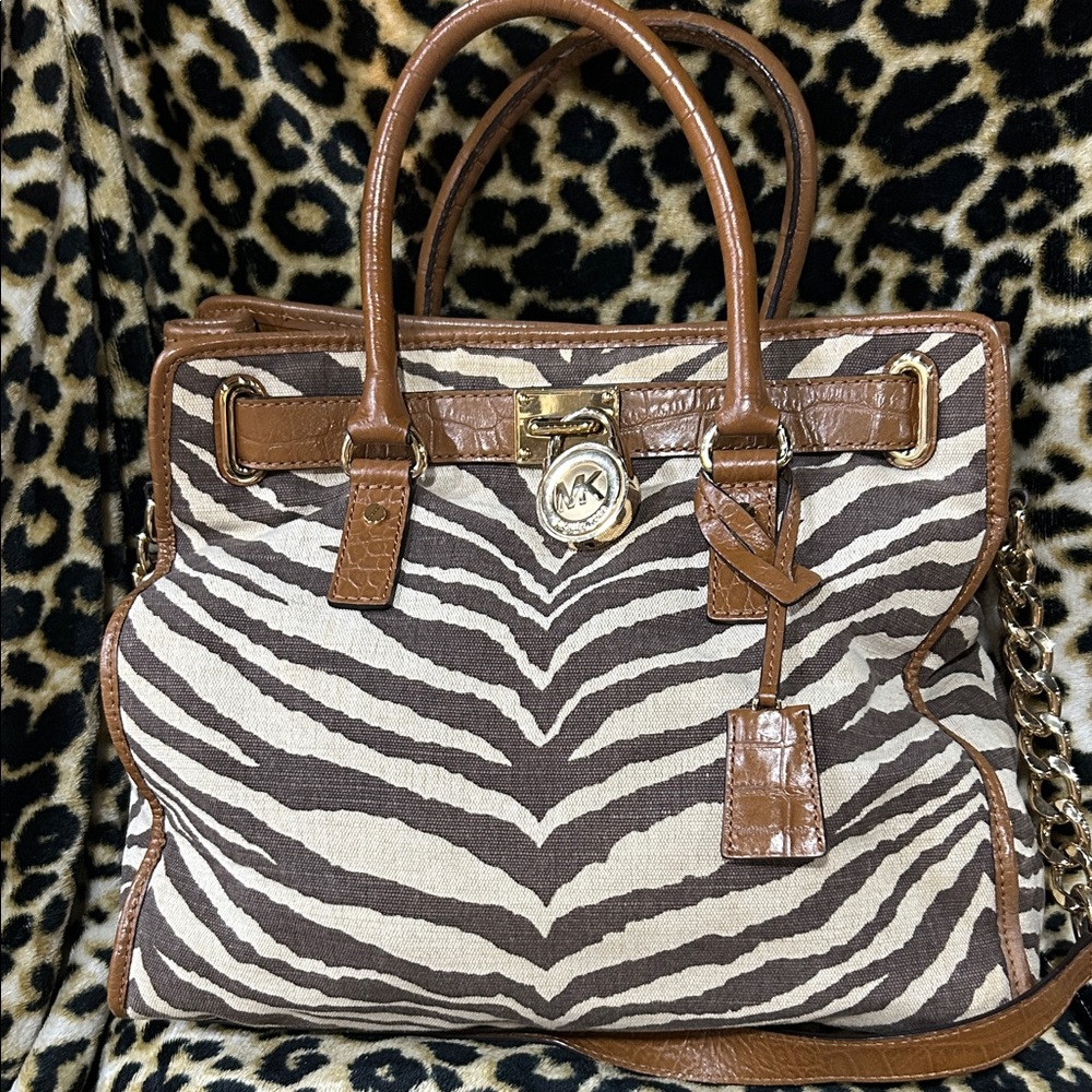 Michael Kors Hamilton Tote with dustbag